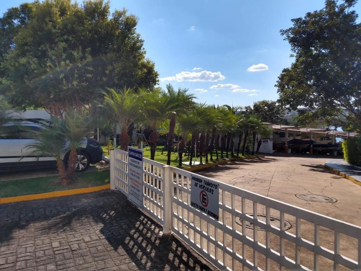 Enseada Nautico Apart Flat I Vista Para O Lago Corumba Caldas Novas Eksteriør billede